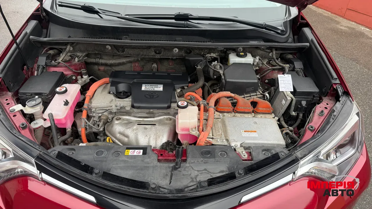 Toyota RAV4 - фото 9
