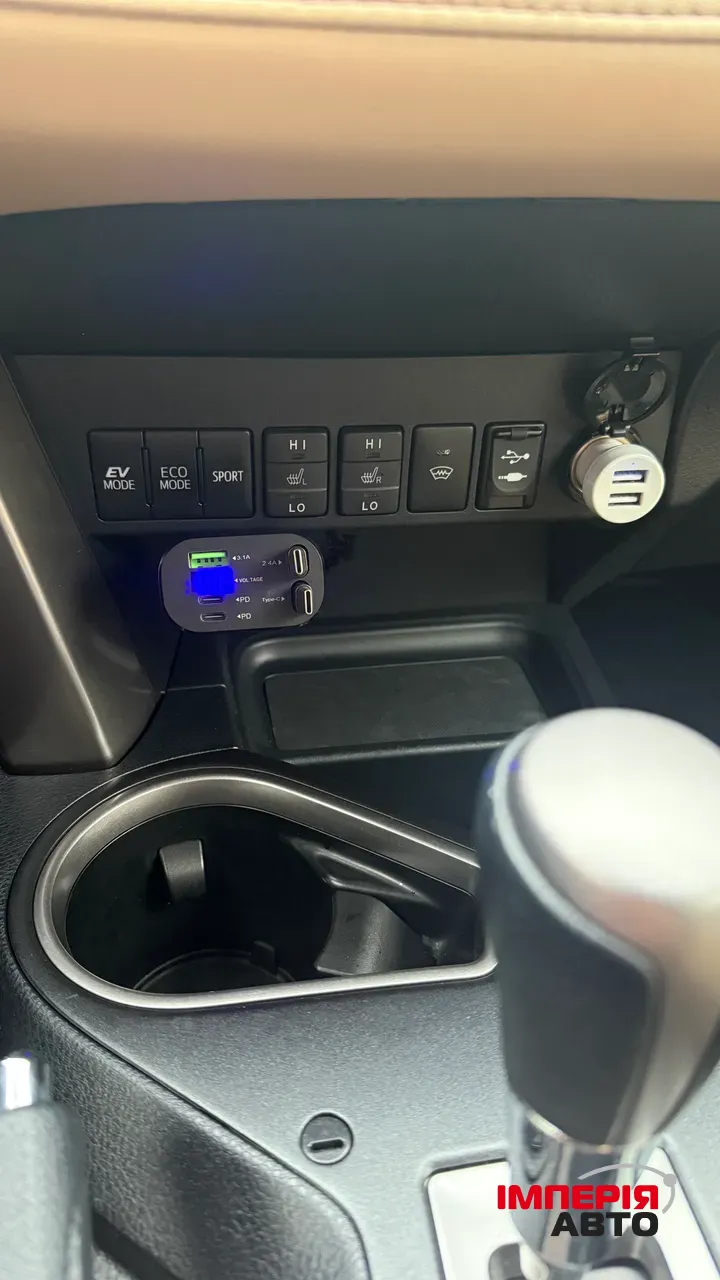 Toyota RAV4 - фото 48