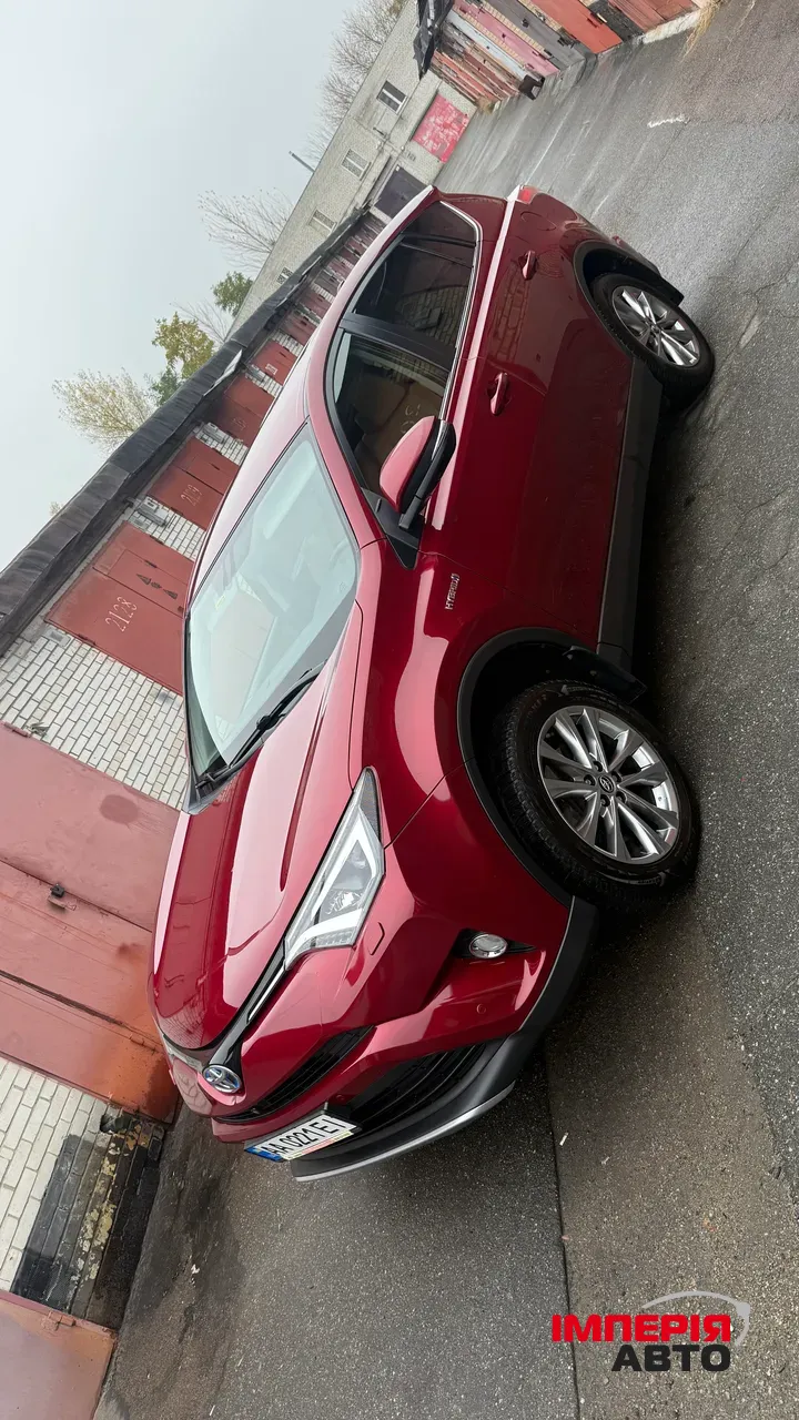 Toyota RAV4 - фото 7