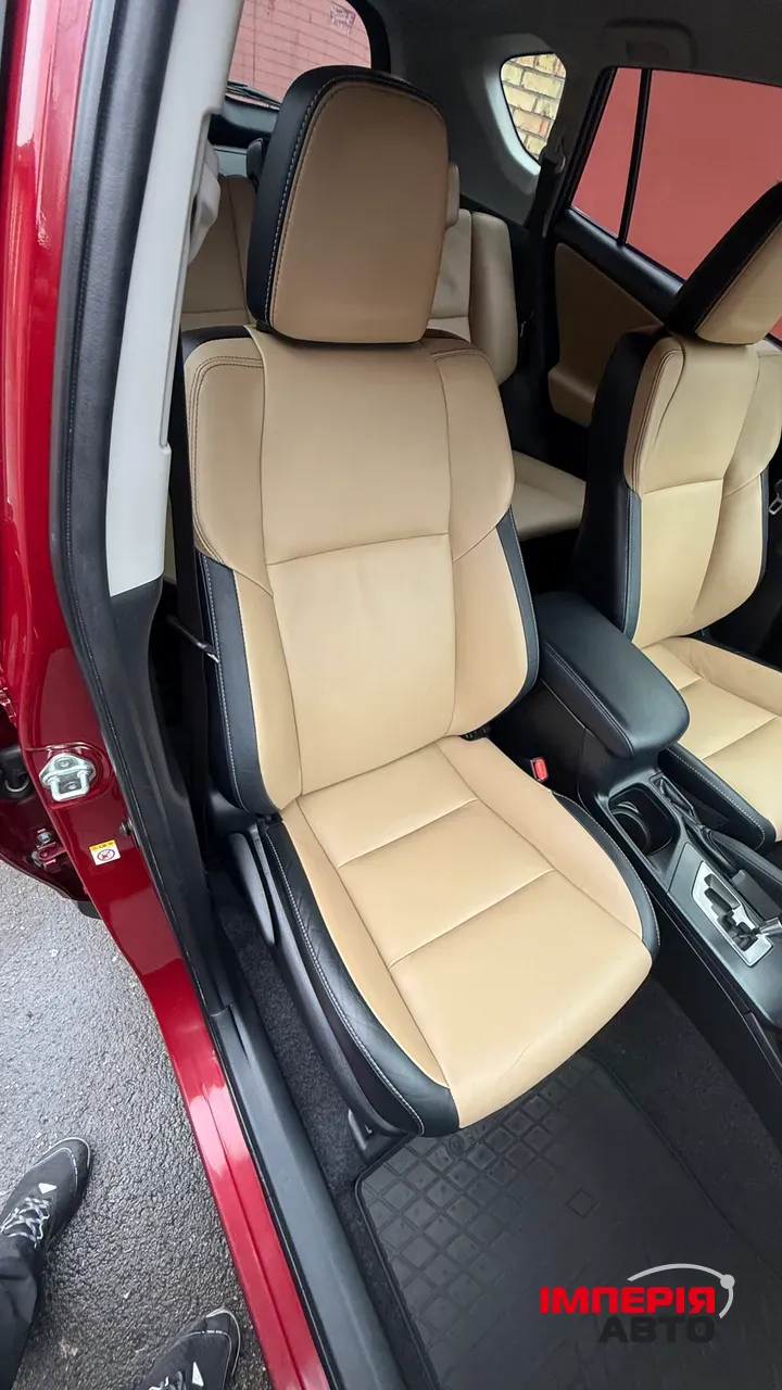 Toyota RAV4 - фото 29