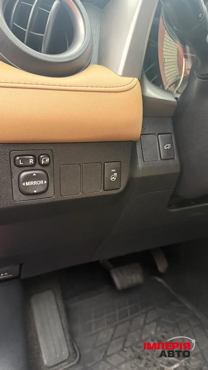 Toyota RAV4 - фото 43