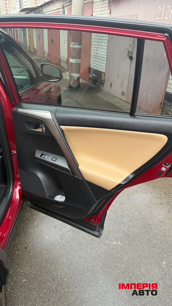 Toyota RAV4 - фото 27