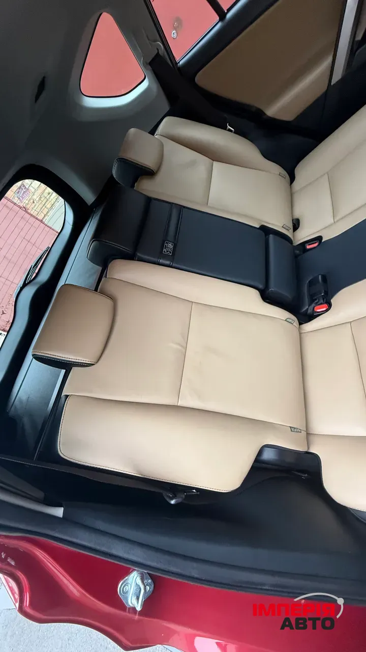 Toyota RAV4 - фото 24