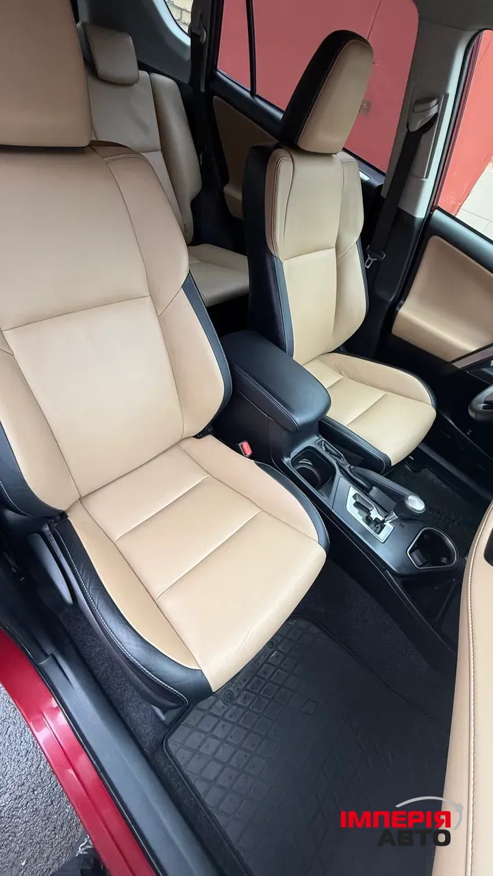 Toyota RAV4 - фото 31