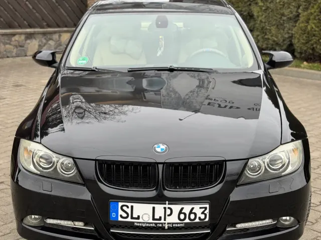 BMW 3 серії - фото 1