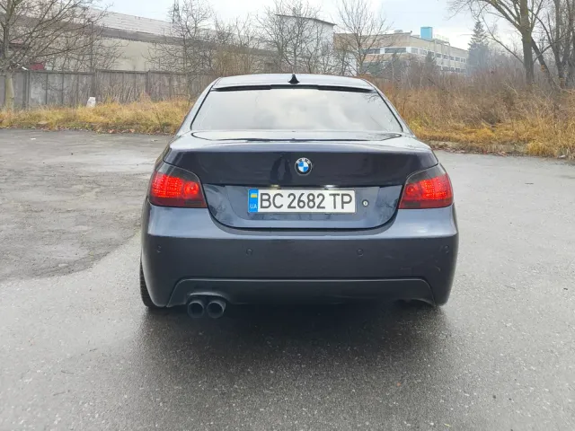 BMW 5 серії - фото 5