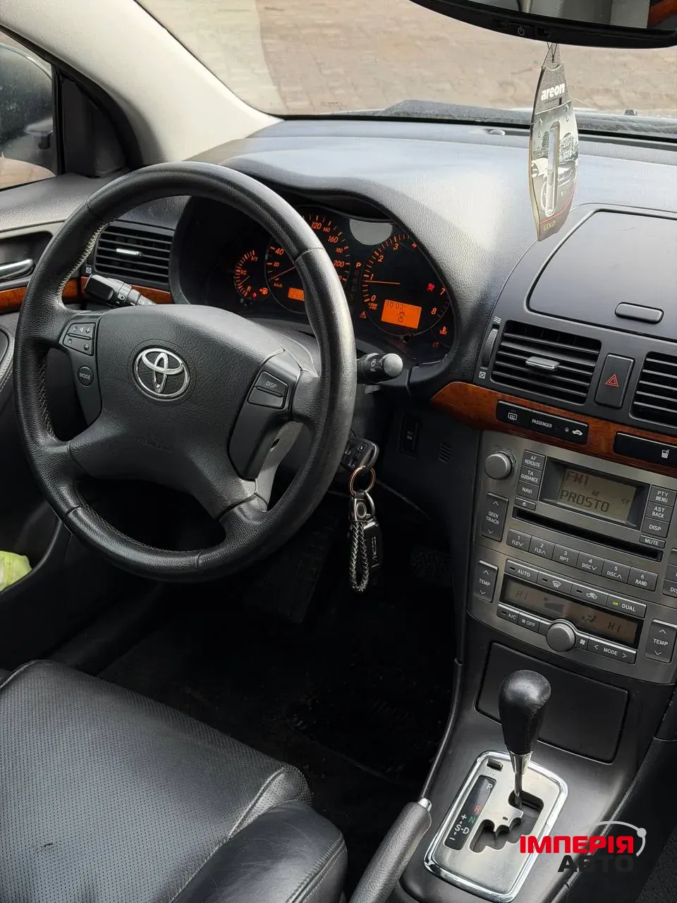 Toyota Avensis - фото 6