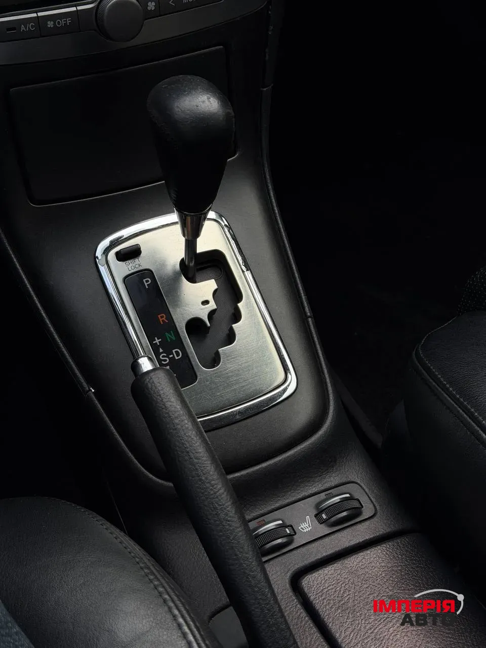 Toyota Avensis - фото 9