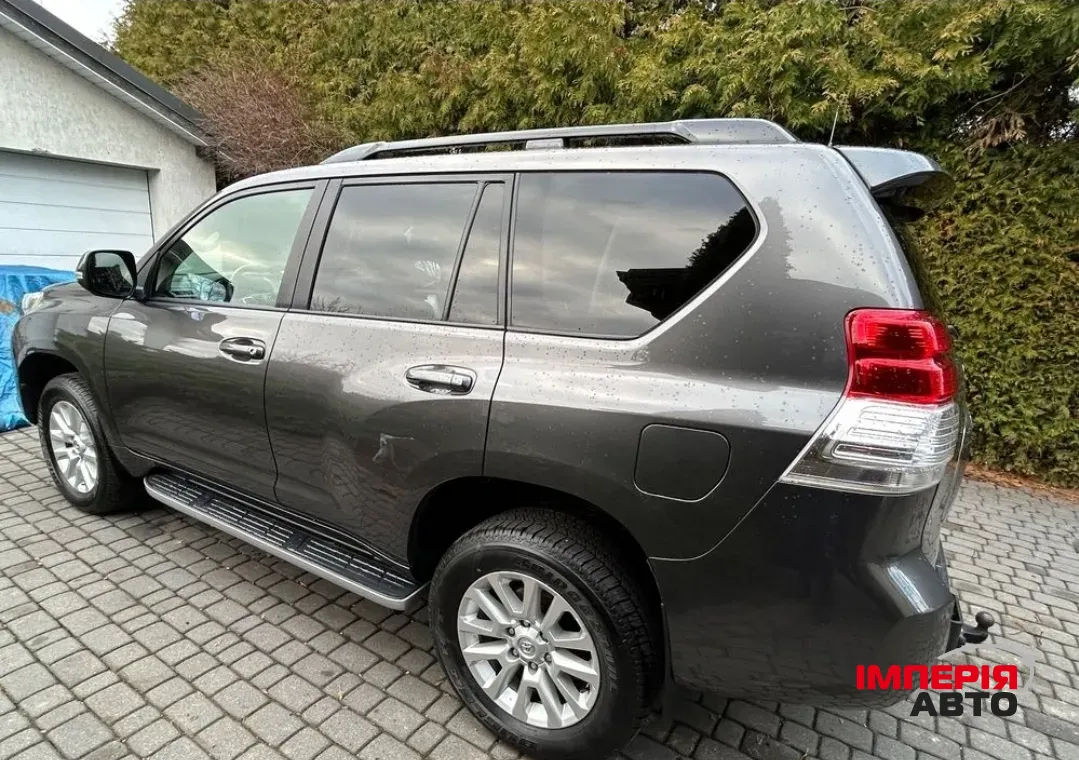 Toyota Land Cruiser - фото 5