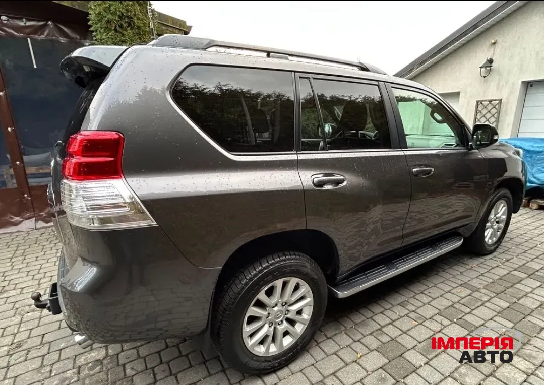Toyota Land Cruiser - фото 3