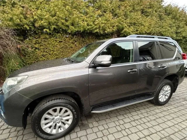 Toyota Land Cruiser - фото 2