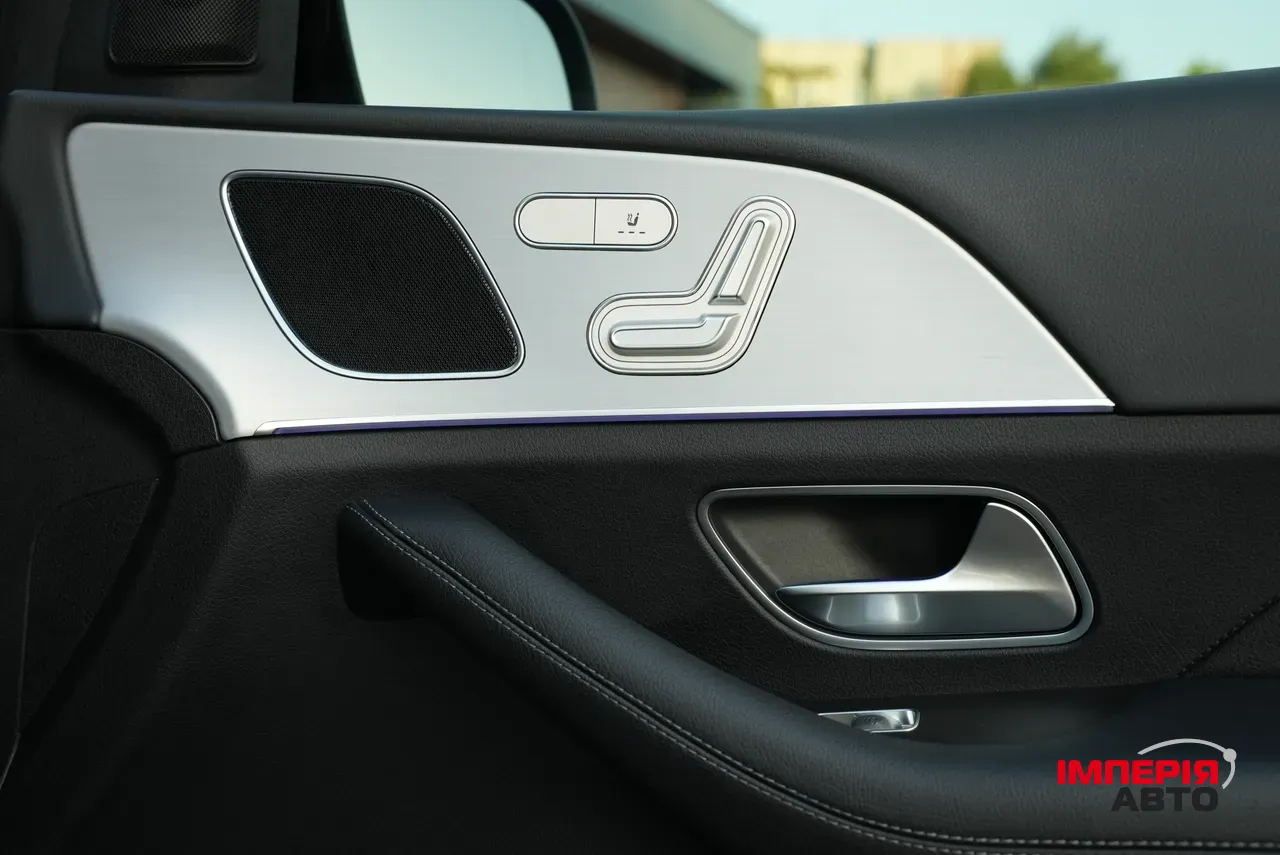 Mercedes-Benz GLE - фото 34