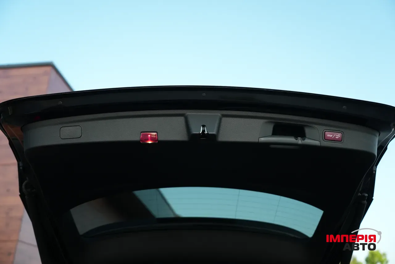 Mercedes-Benz GLE - фото 25