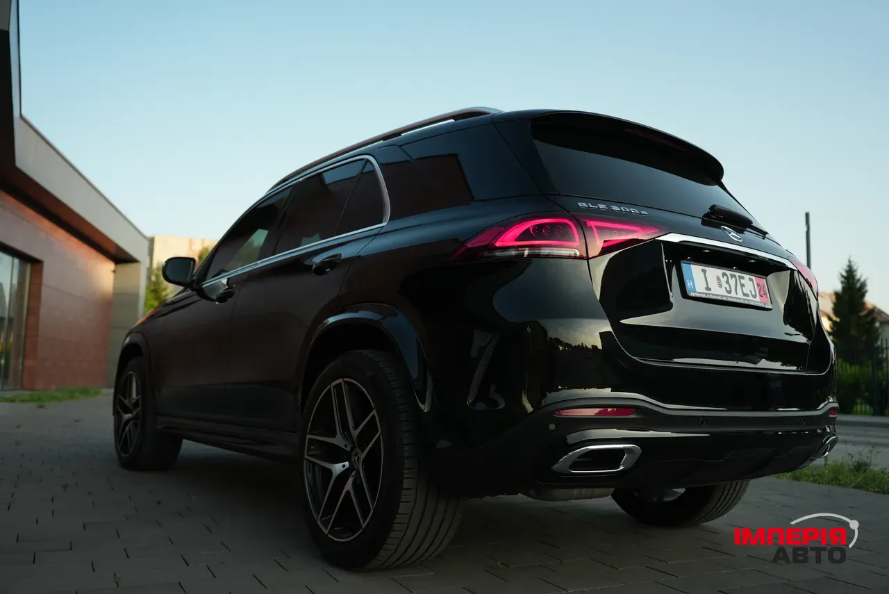 Mercedes-Benz GLE - фото 19