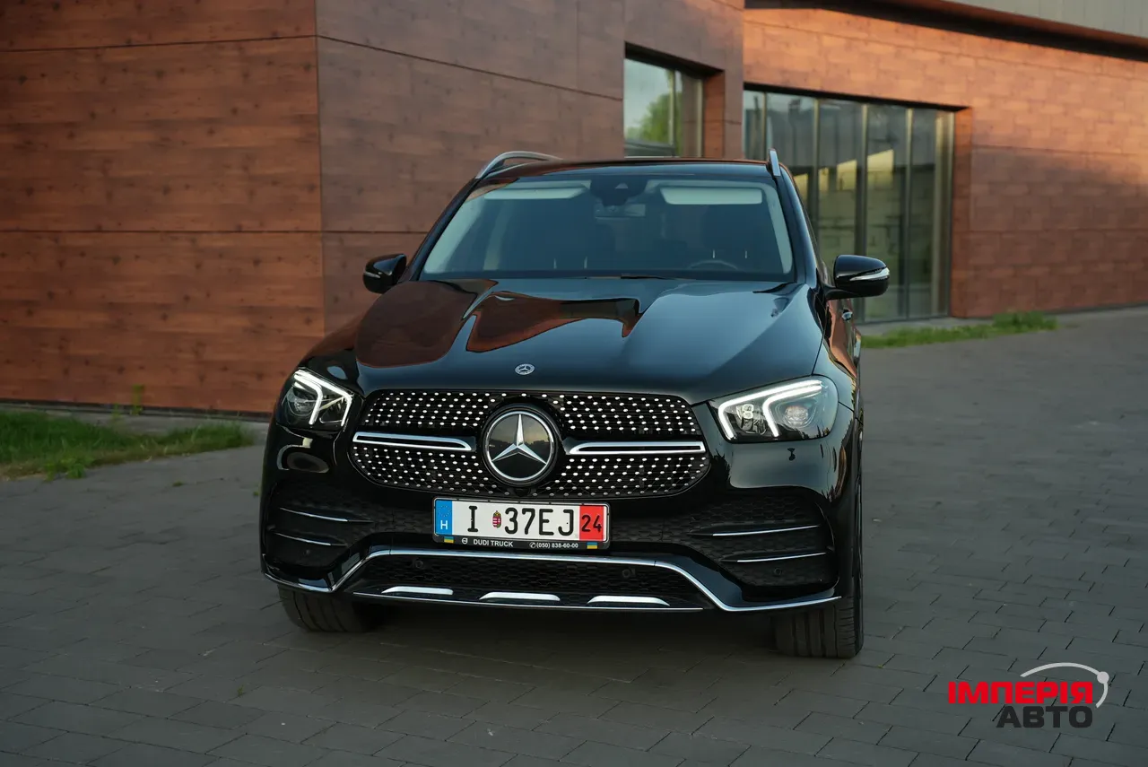 Mercedes-Benz GLE - фото 1