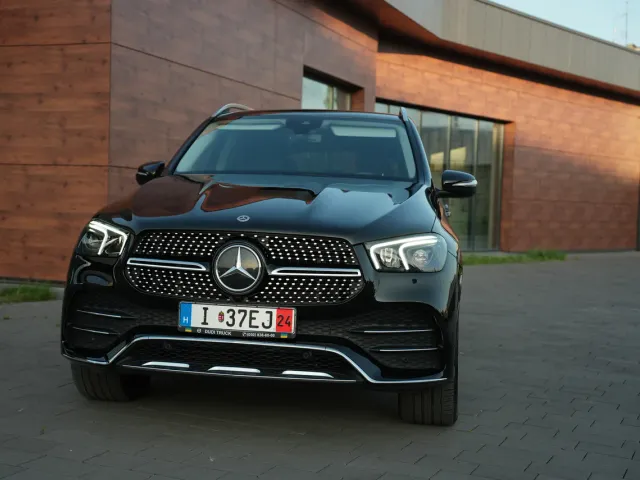 Mercedes-Benz GLE - фото 3