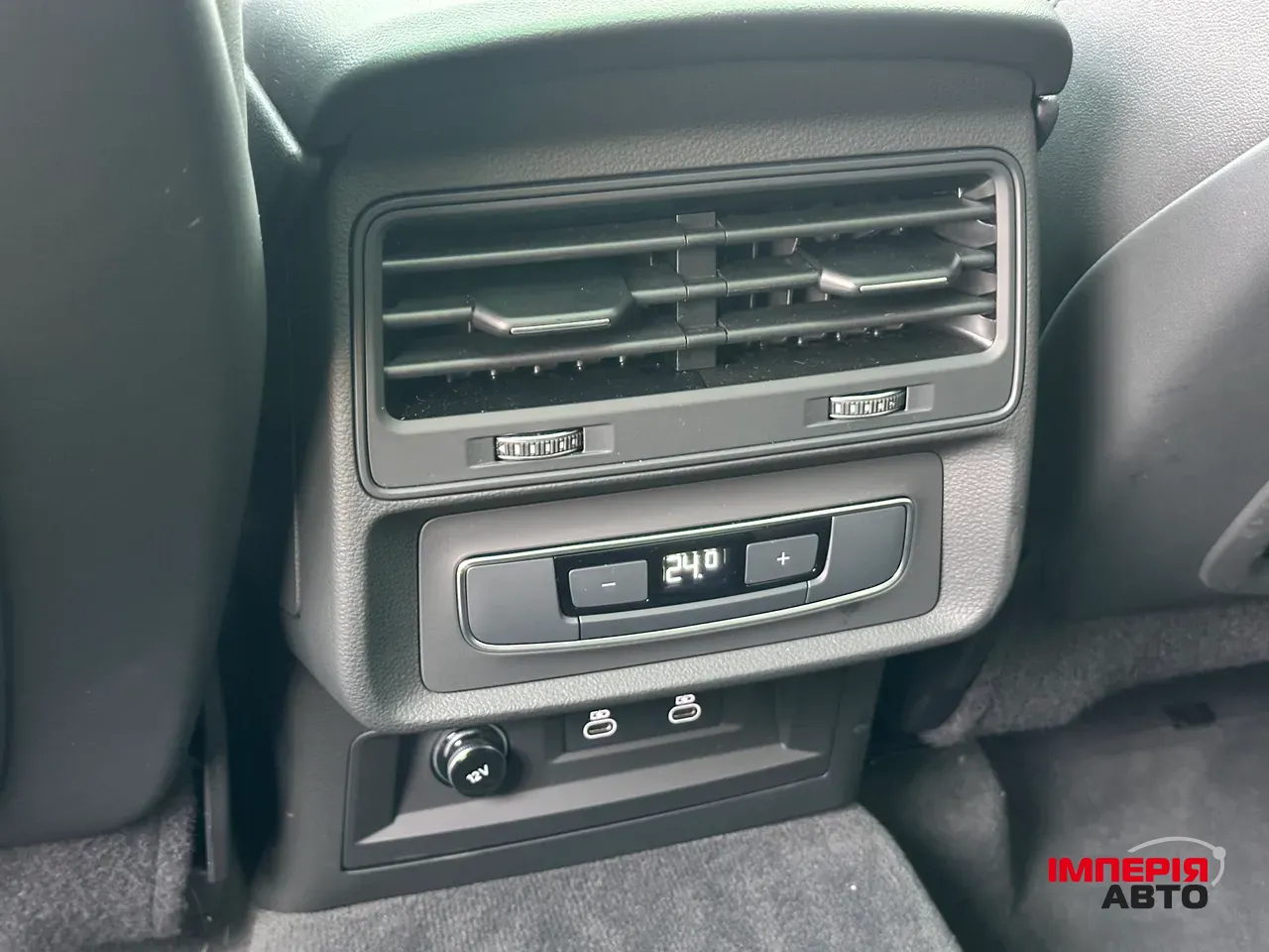 Audi Q8 - фото 20