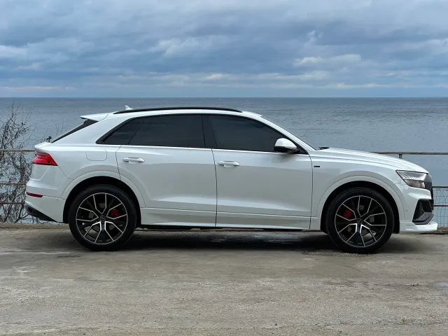 Audi Q8 - фото 4
