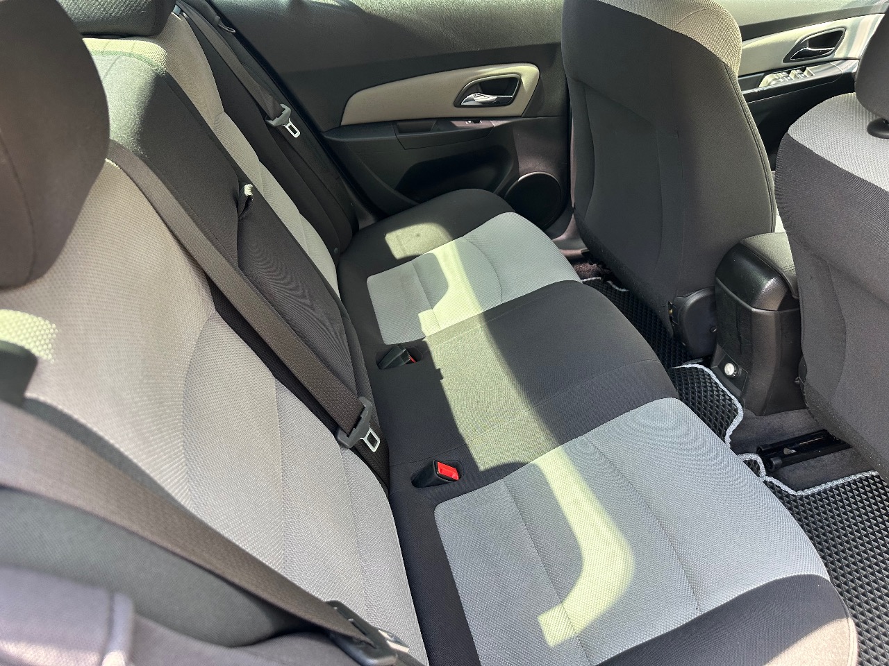 Chevrolet Cruze - фото 8