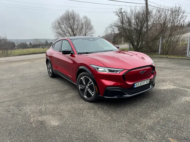 Ford Mustang Mach-E - фото 2