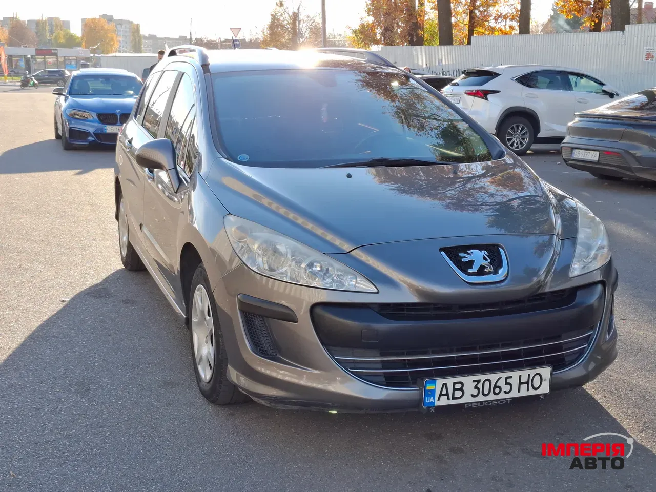Peugeot 308 - фото 8