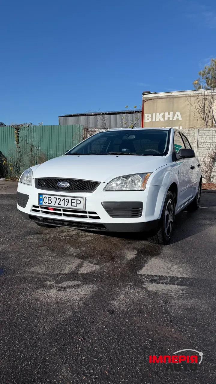 Ford Focus - фото 2