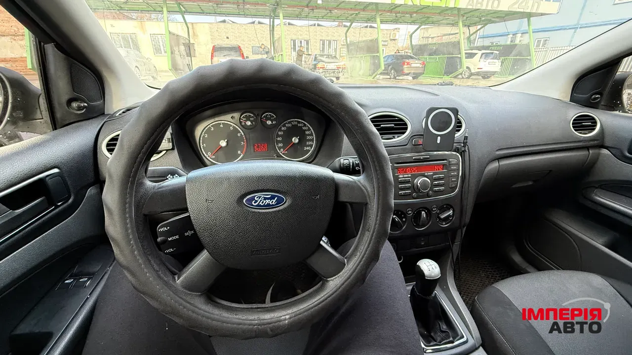 Ford Focus - фото 9