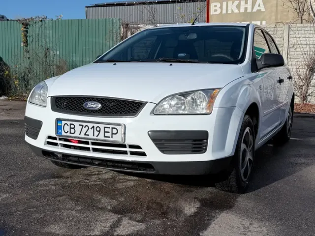 Ford Focus - фото 2