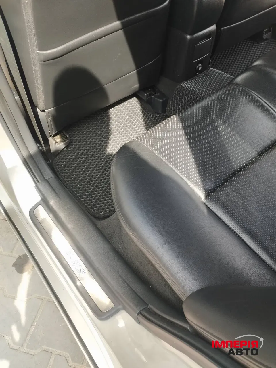 Toyota Avensis - фото 9