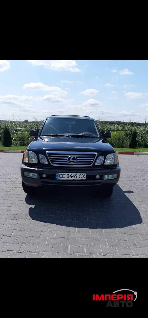 Lexus LX - фото 1