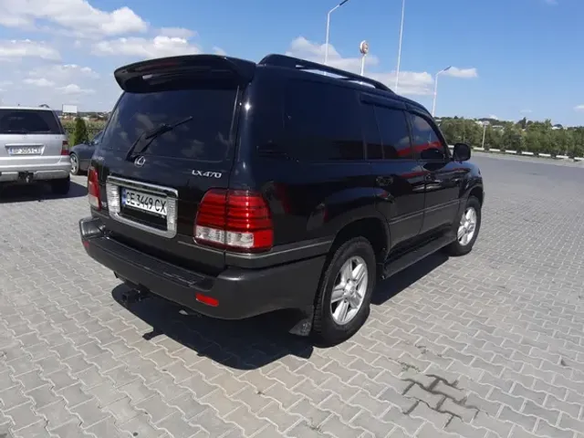 Lexus LX - фото 4