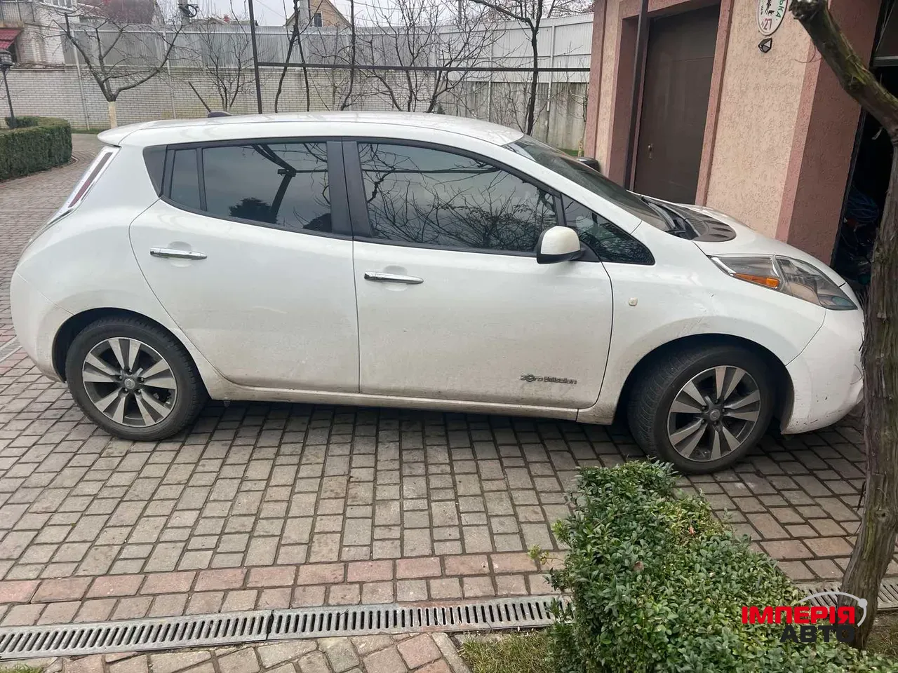 Nissan Leaf - фото 2