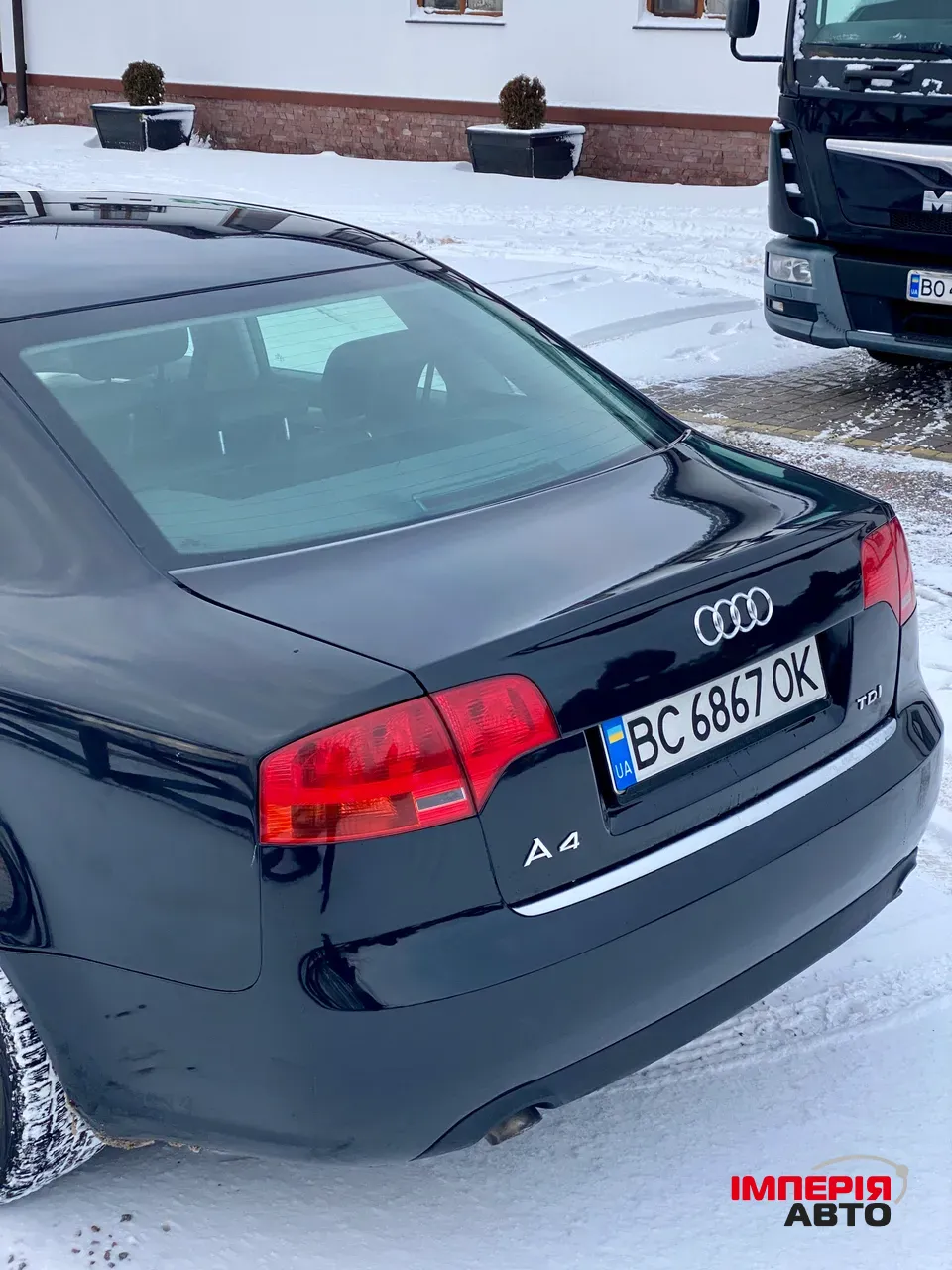 Audi A4 - фото 4