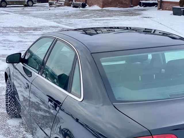 Audi A4 - фото 3