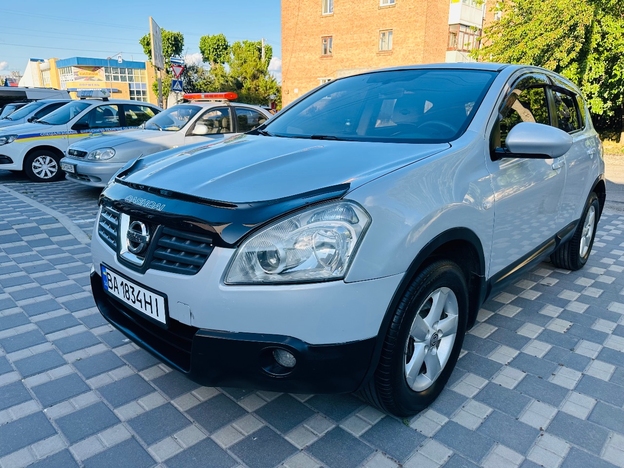 Nissan Qashqai - фото 1