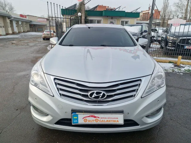 Hyundai Grandeur - фото 2