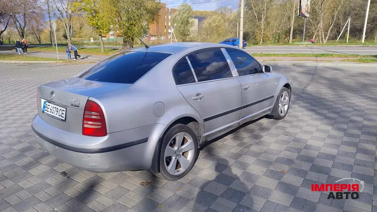 Skoda Superb - фото 9
