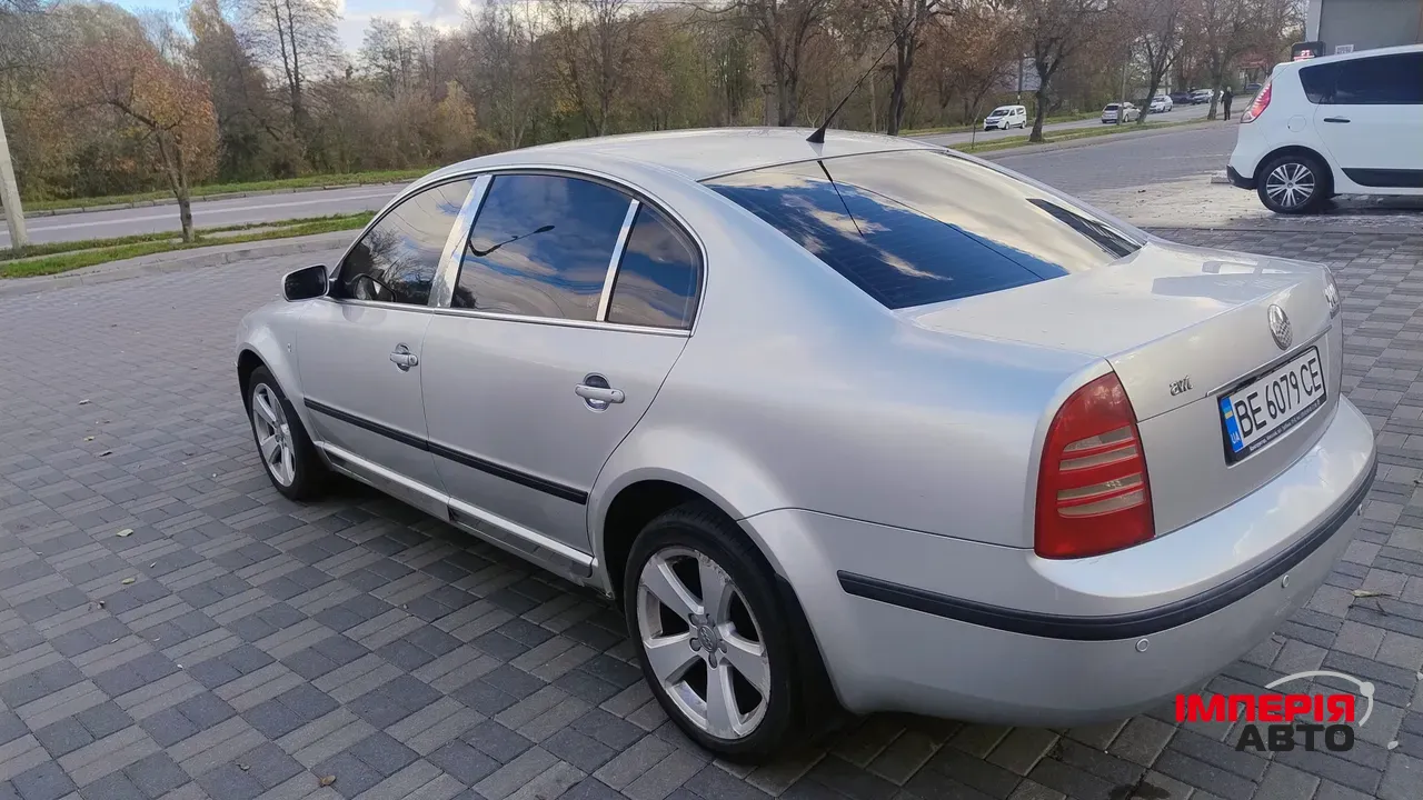 Skoda Superb - фото 6