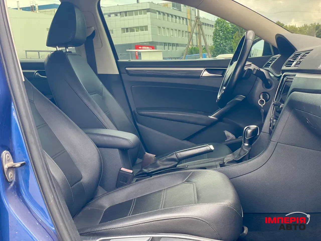 Volkswagen Passat - фото 11