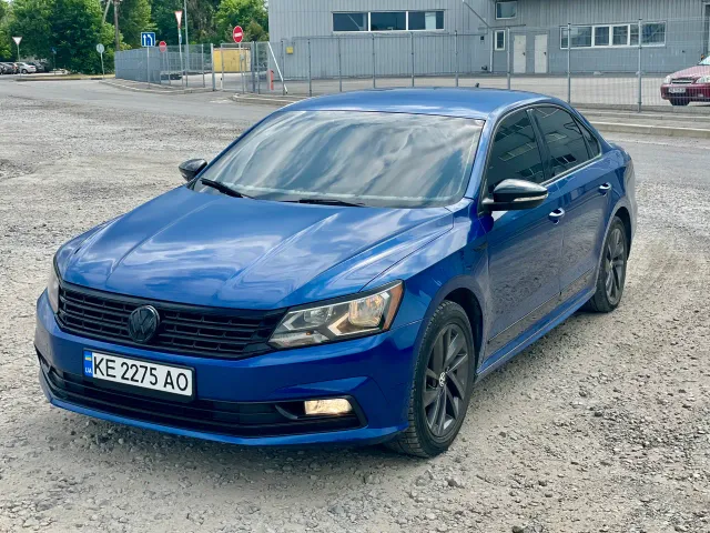 Volkswagen Passat - фото 4