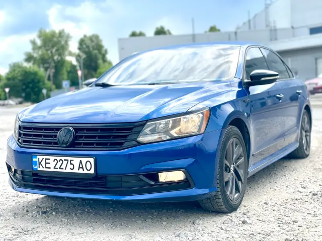 Volkswagen Passat - фото 2