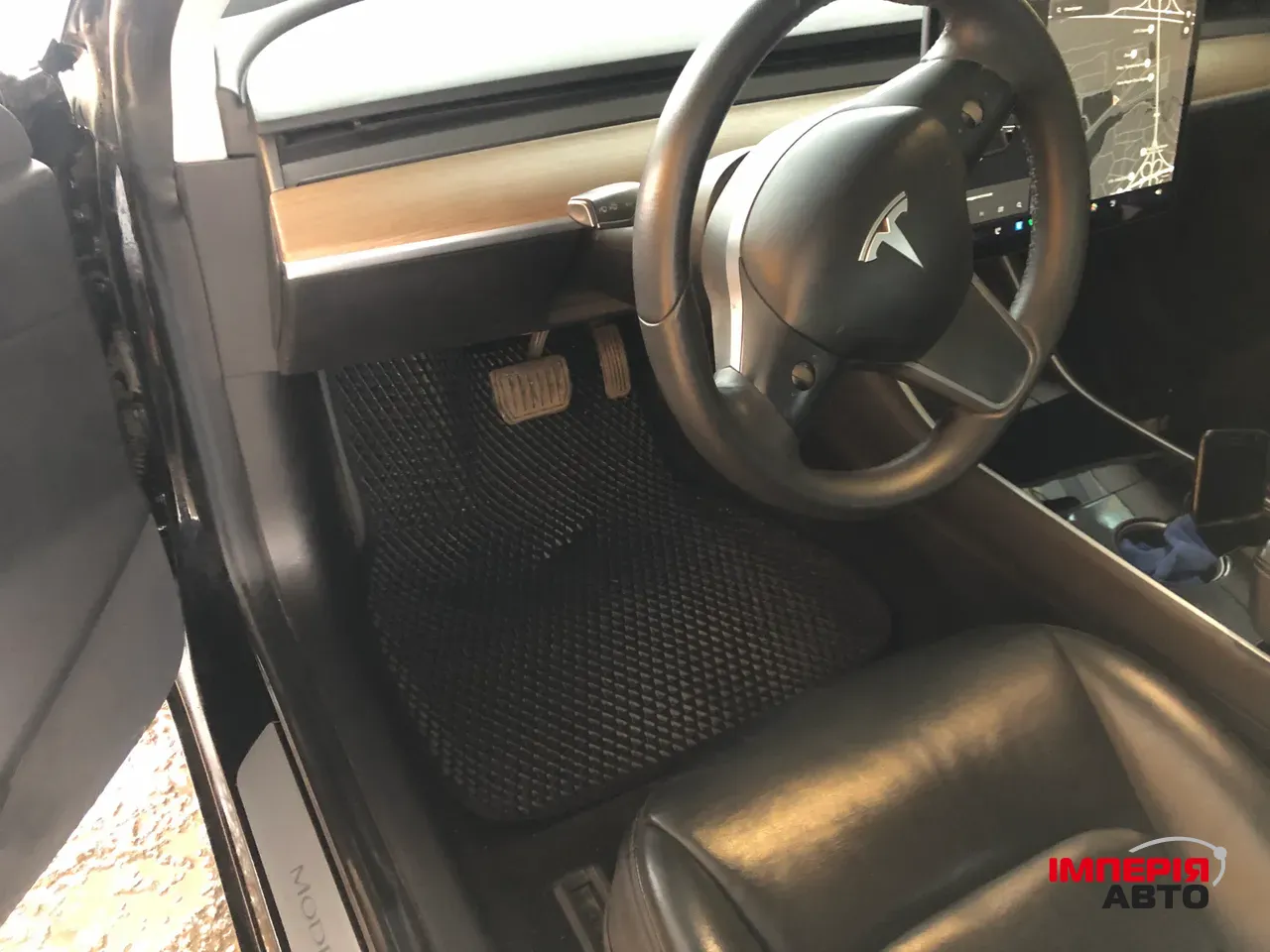 Tesla Model 3 - фото 16