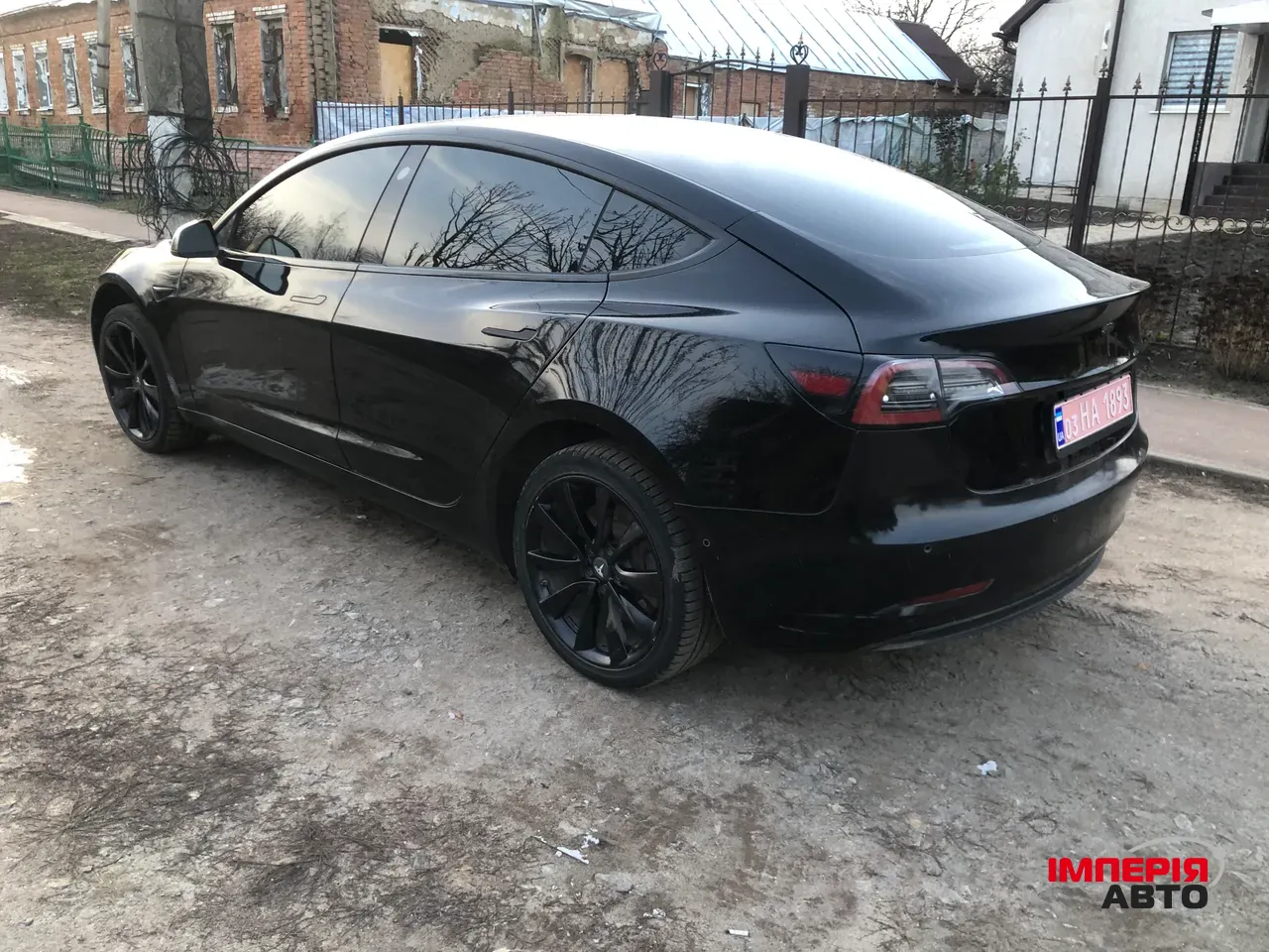 Tesla Model 3 - фото 9