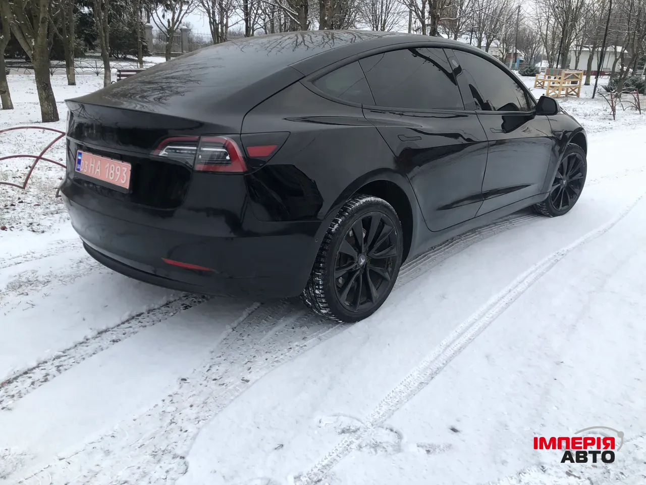 Tesla Model 3 - фото 6