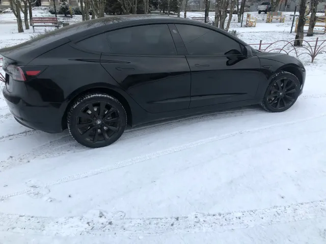 Tesla Model 3 - фото 5