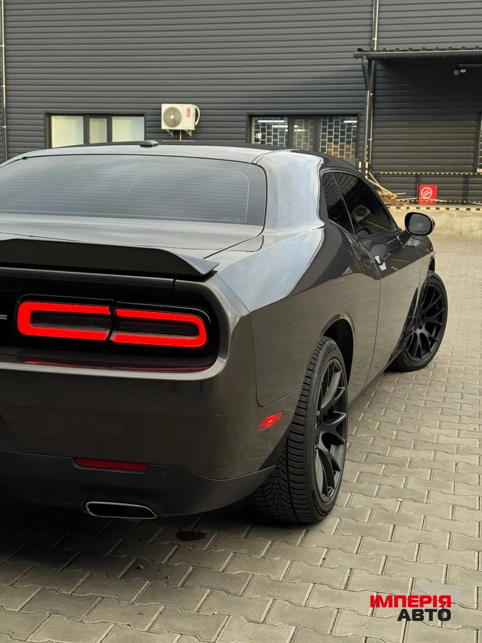 Dodge Challenger - фото 10