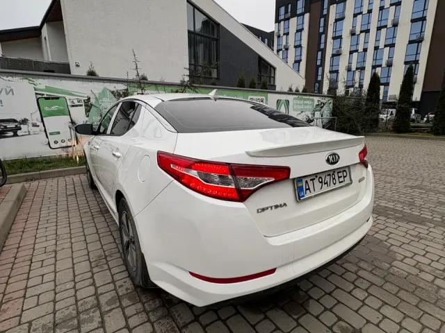 Kia Optima - фото 1
