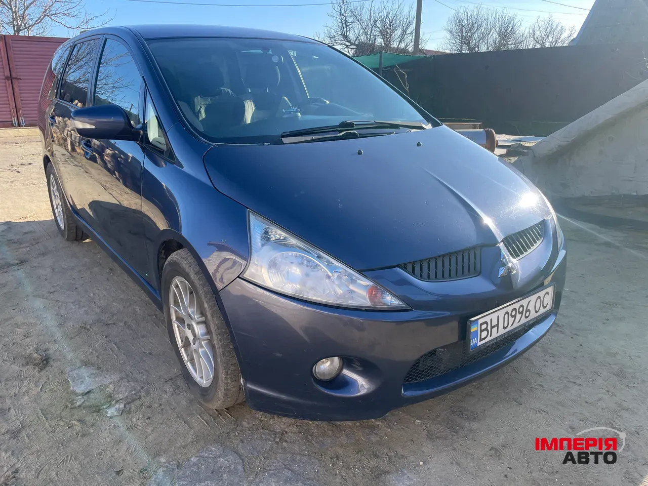 Mitsubishi Grandis - фото 2