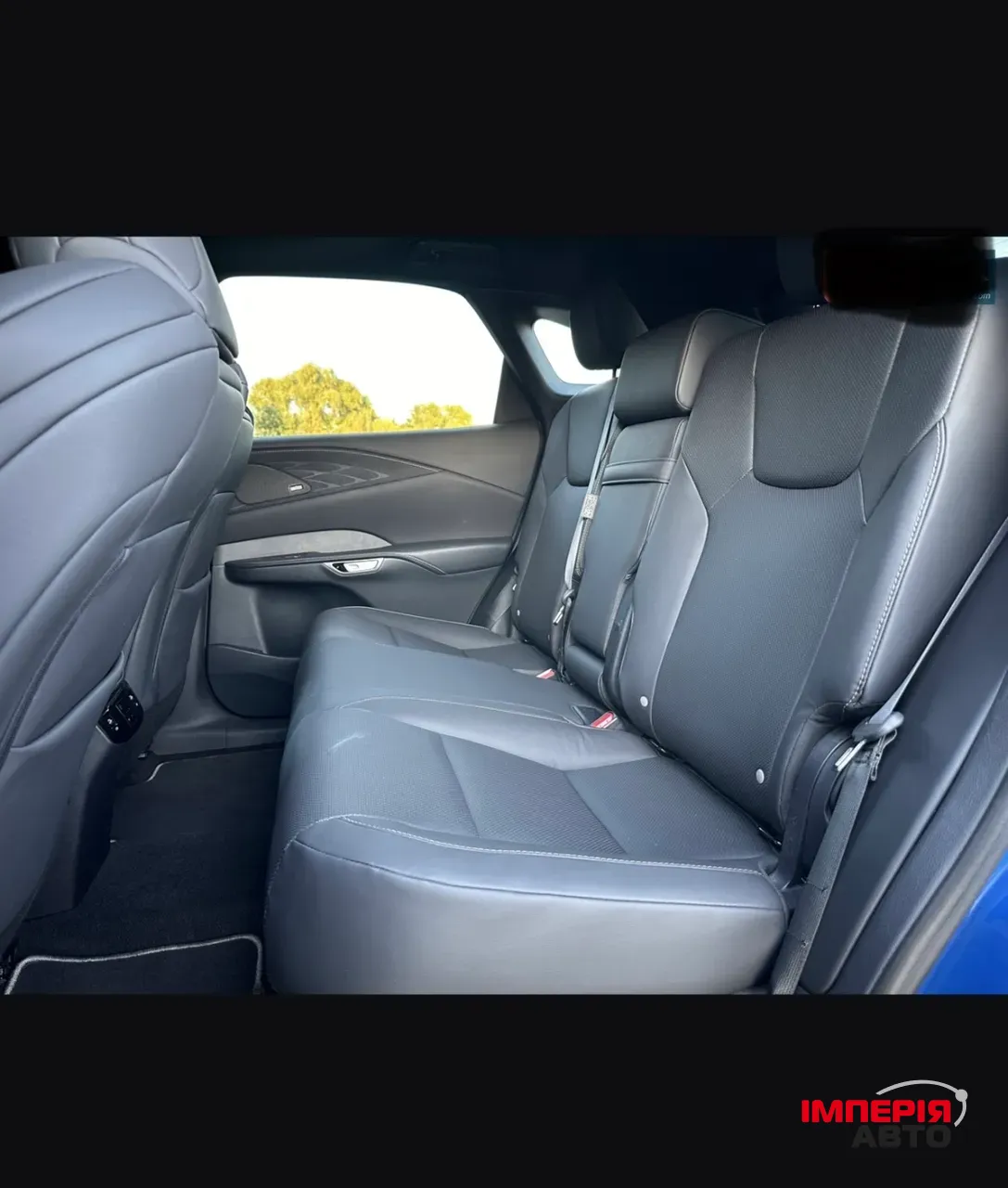 Lexus RX - фото 16