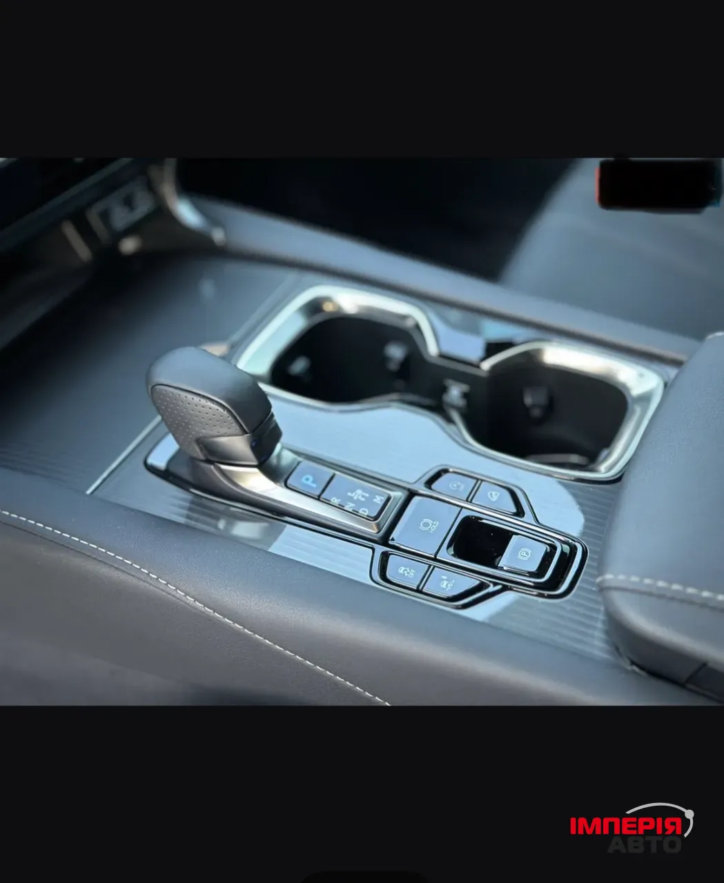 Lexus RX - фото 12